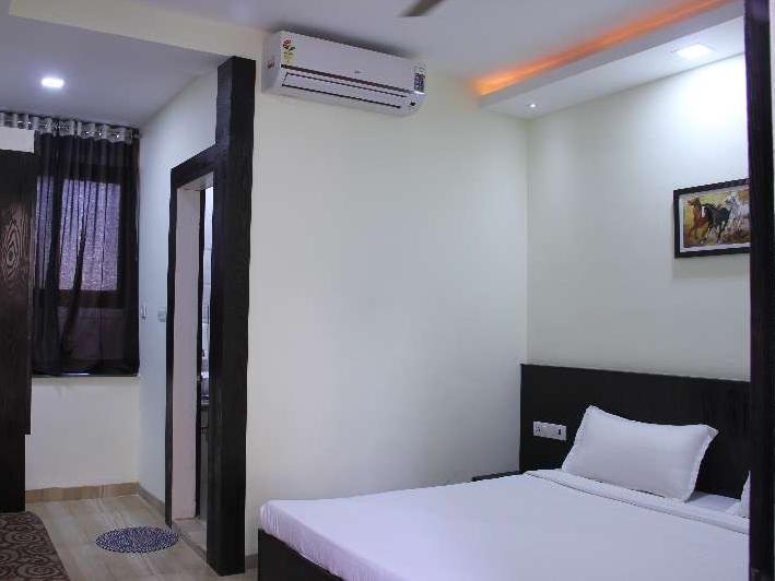Oyo 2155 Hotel Wardhman Jabalpur Exterior photo